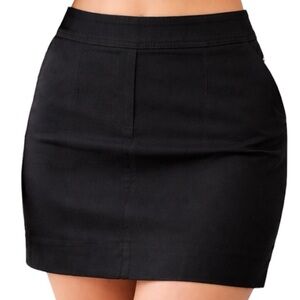 Express Black Mini Skirt Size 0 Back Pocket Zip Closure